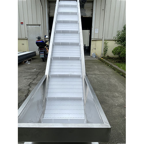 南昌爬坡输送机