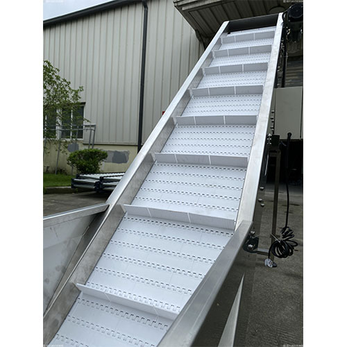 南昌爬坡输送机